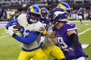 Rams Vikings Football